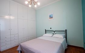 Aesthisis-Downtown Two Bedroom Apartment